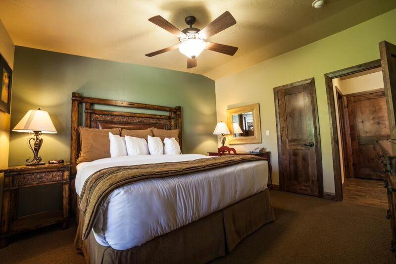 Classic Hillside Suite