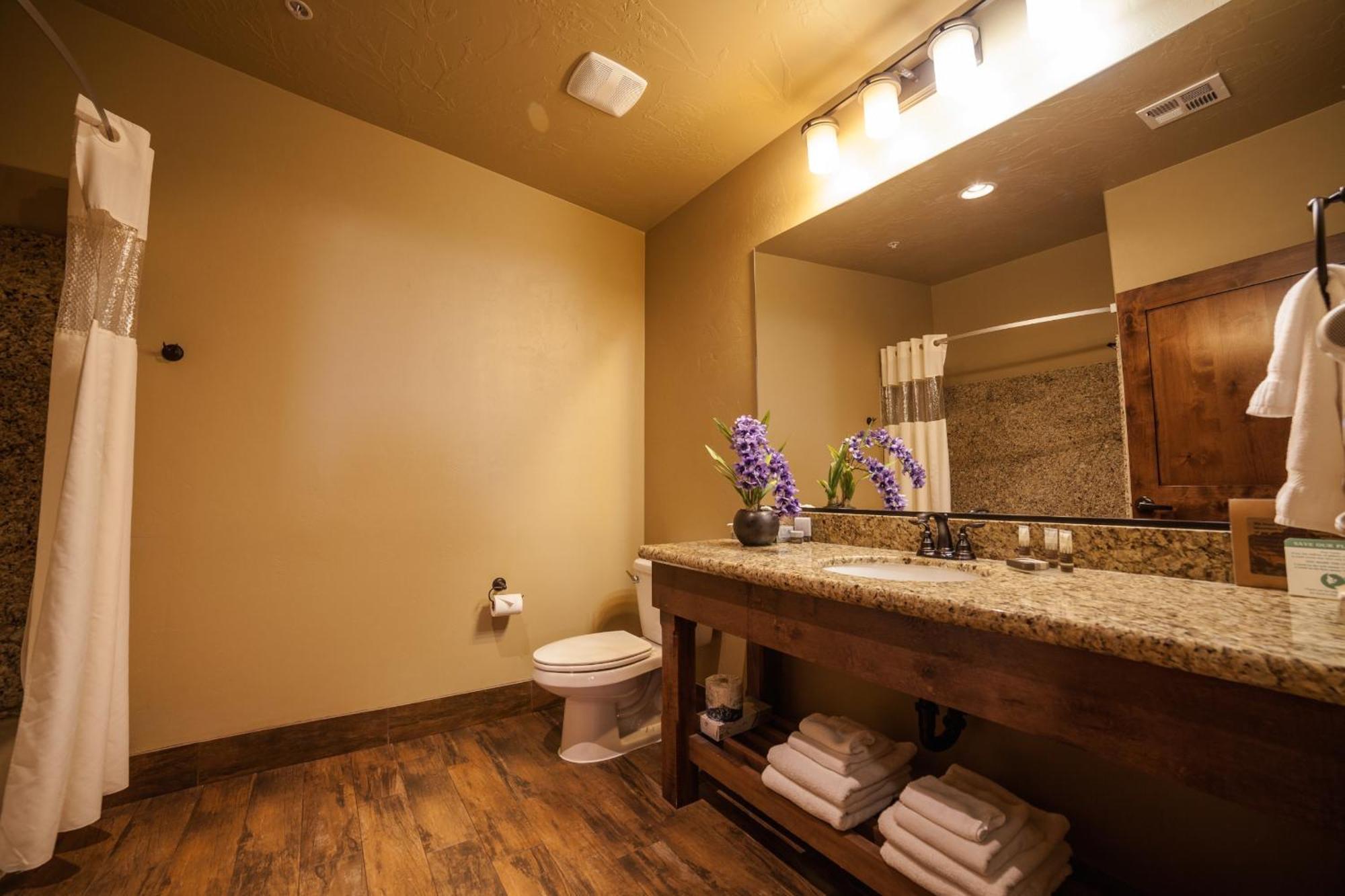 Classic Hillside Suite